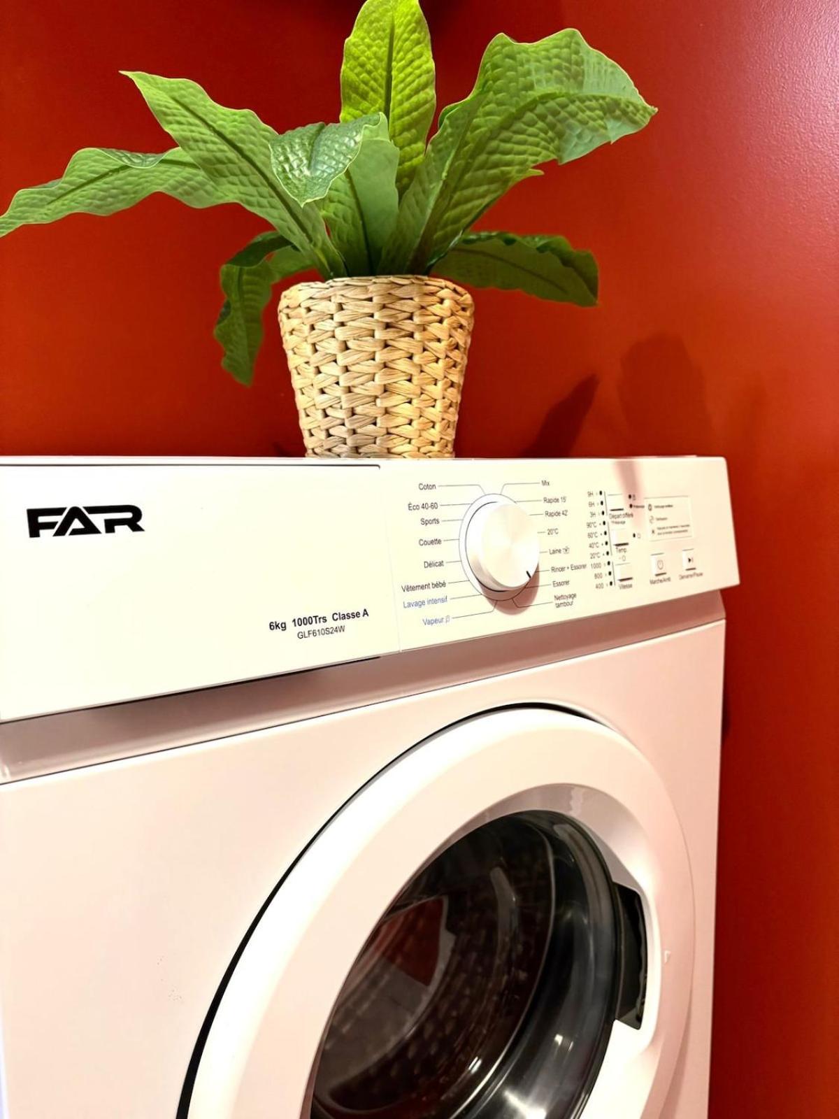 L'escapade Des Domes - Proche De La Gare - Garage - Billard * Clermont-Ferrand